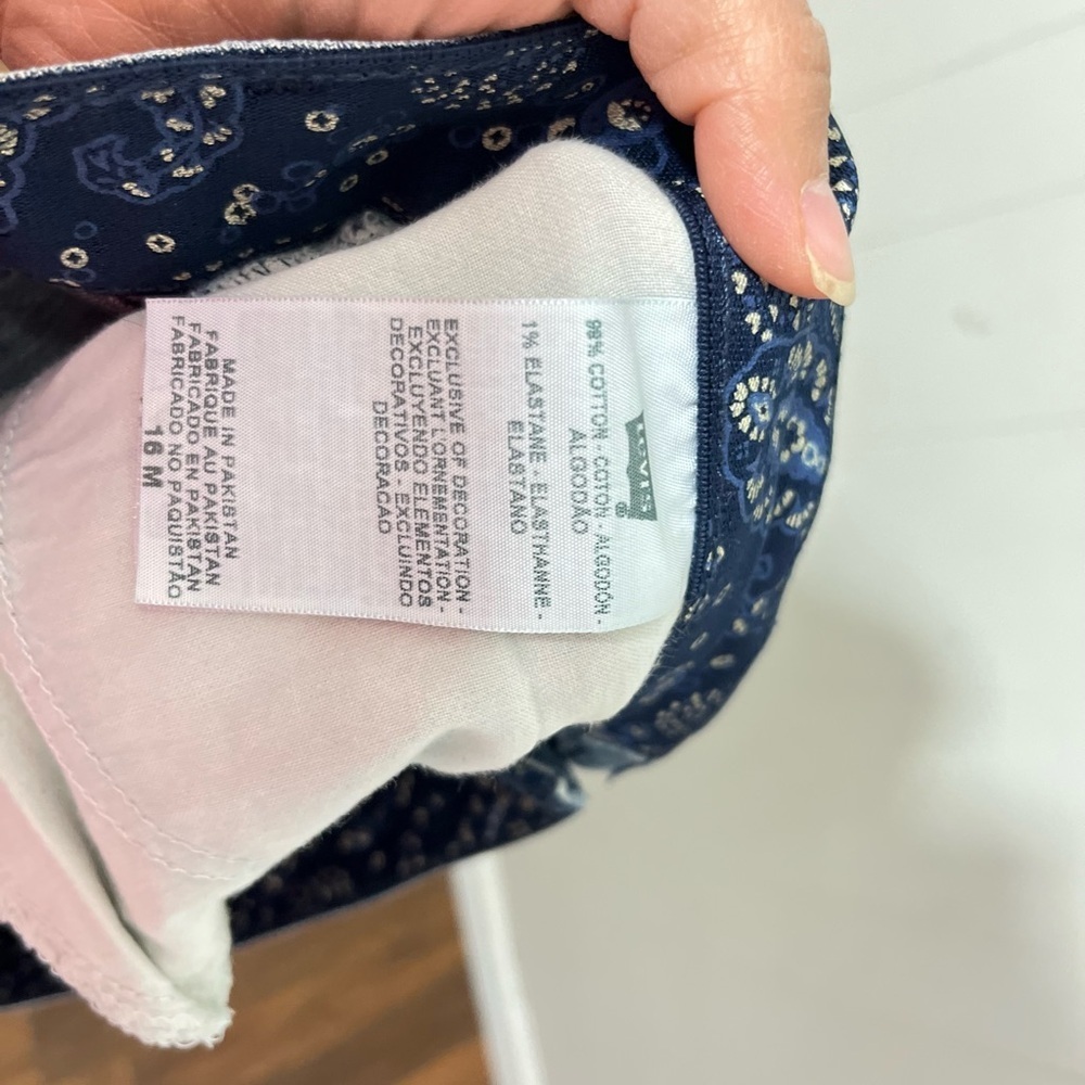 Levi's 525 Perfect Waist Straight Leg Women's Blue Jeans Size 16M - Picture 7 of 9